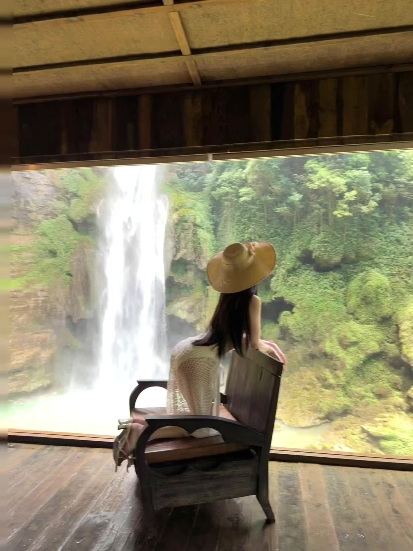 瀑布这一块 还得看贵州