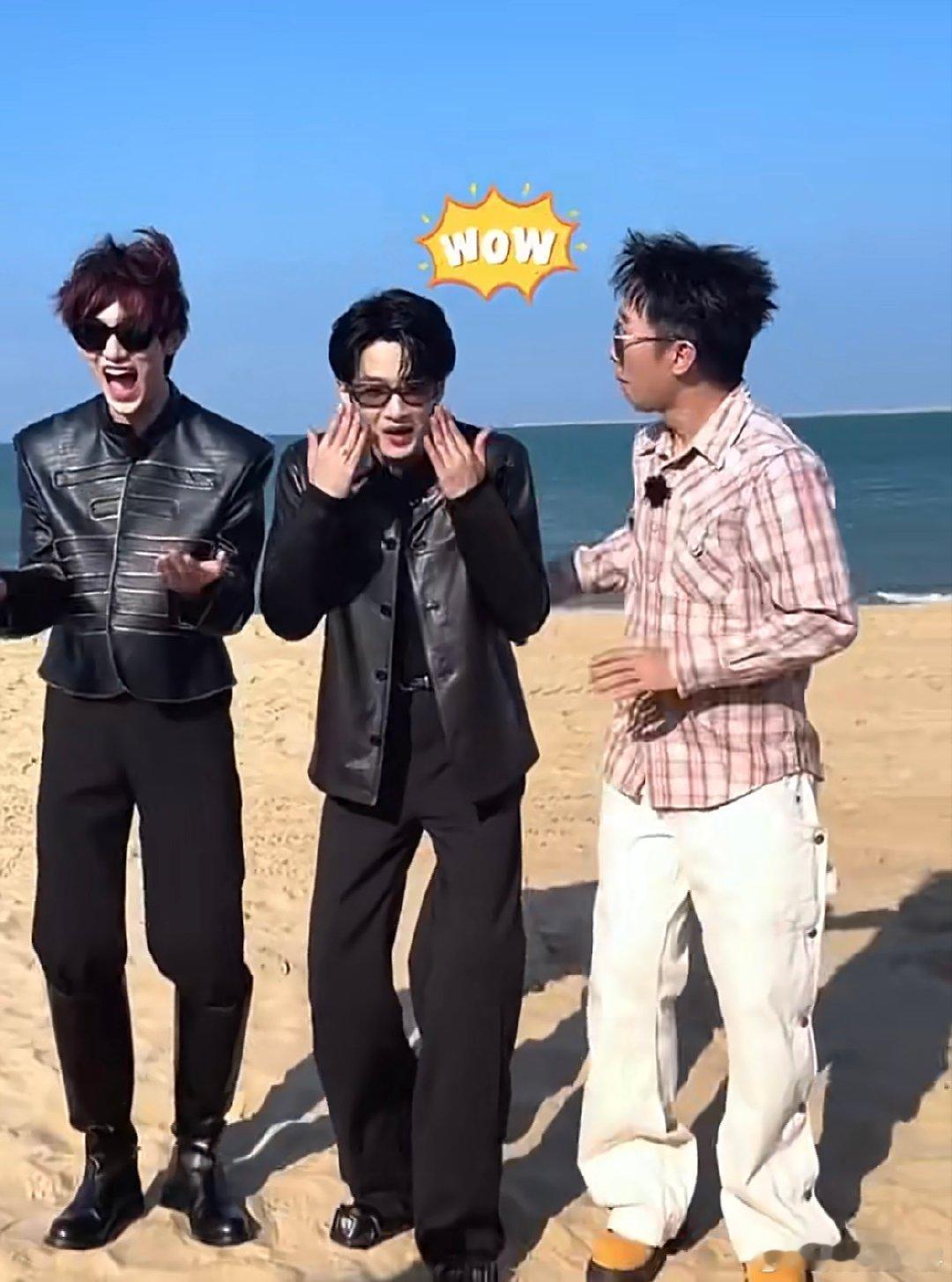 檀健次好6团比心对齐颗粒度好6团全员跳大哥新歌手势舞，唯独檀健次比心频频跑偏，快