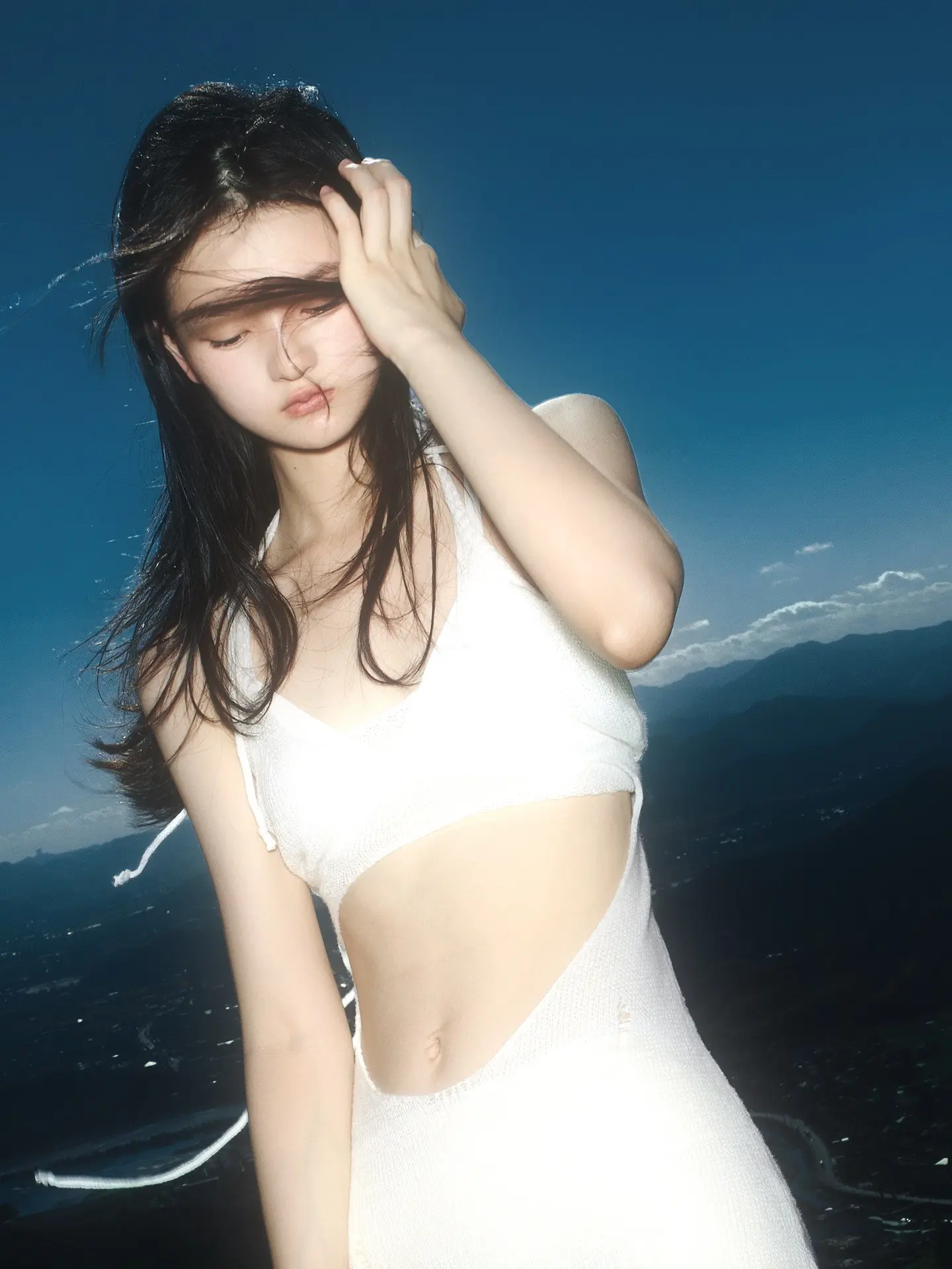 天上人间。是不羁的阳光 追溯着炽烈的未来 MODEL：MO