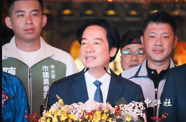 赖清德今天同场蒋万安，当面点名蒋万安要检讨，千条留言骂爆：厚颜无耻之徒！

7月