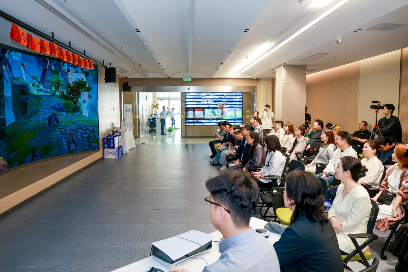 玩无极限 —— PlayStation无障碍娱乐产品捐赠仪式在上海举行
