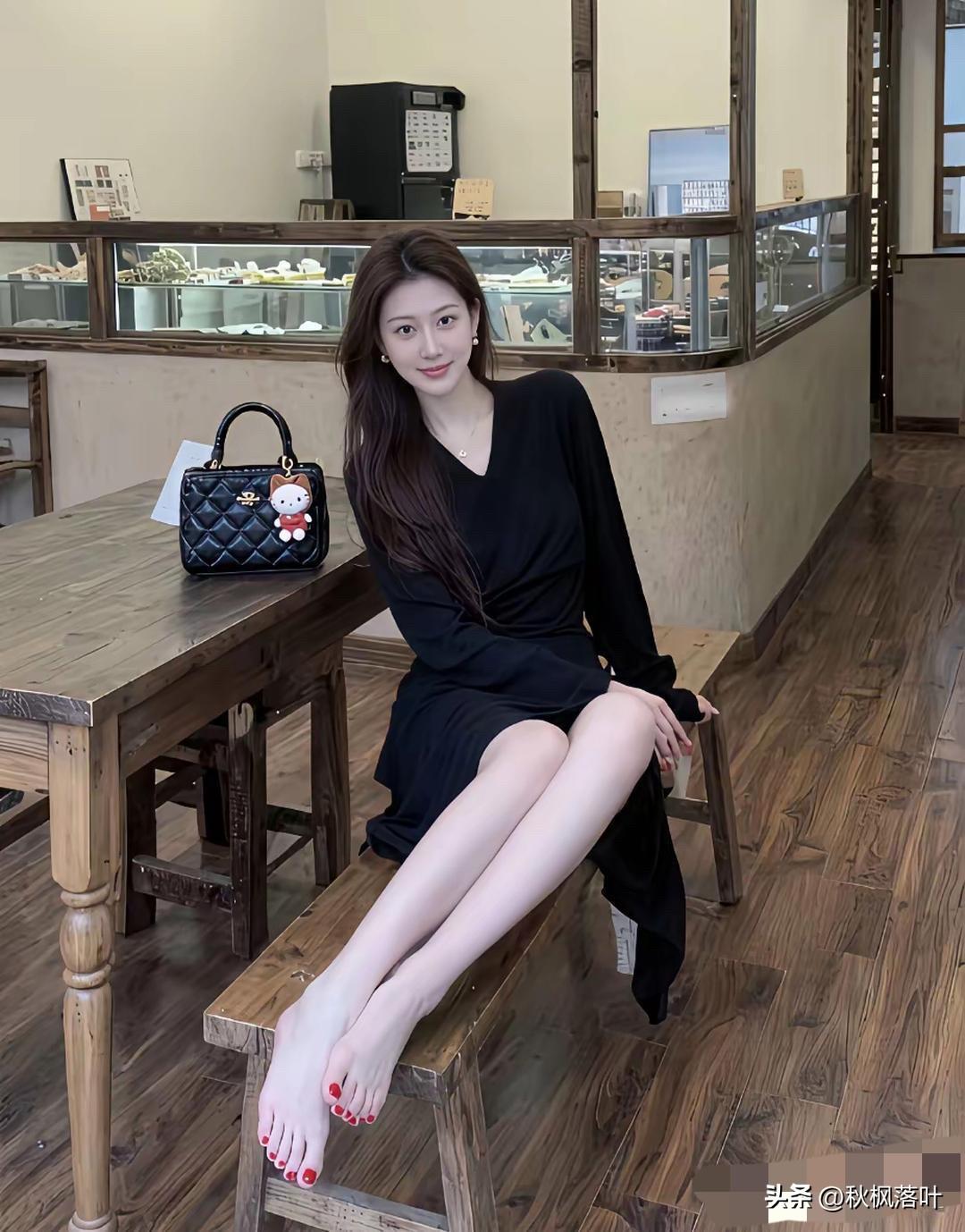 脱鞋是为了腿长吗