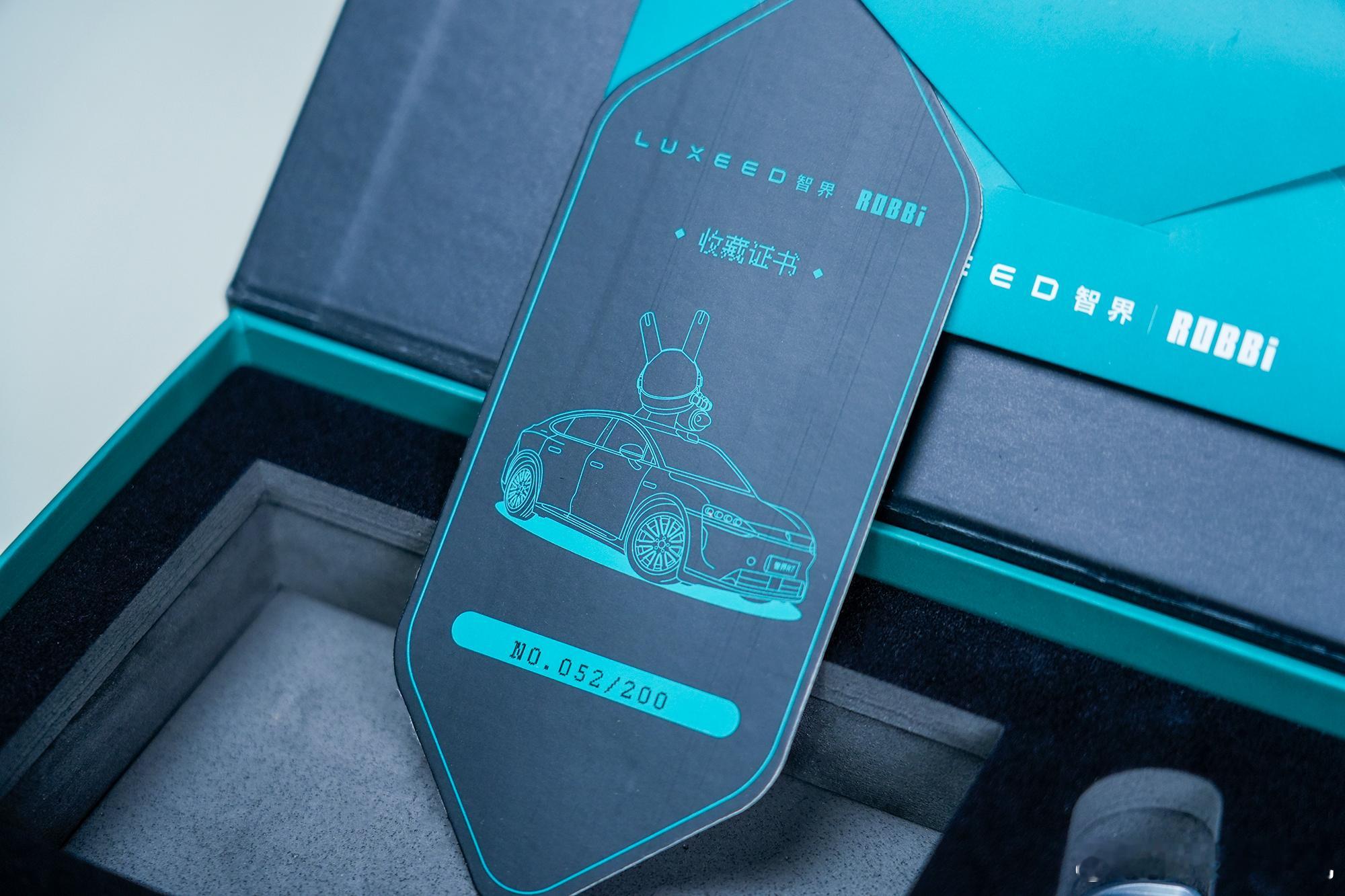 智界真的是越来越潮了，越来越好玩了！智界大有可玩收到了玩出智趣新潮新的潮玩礼盒，