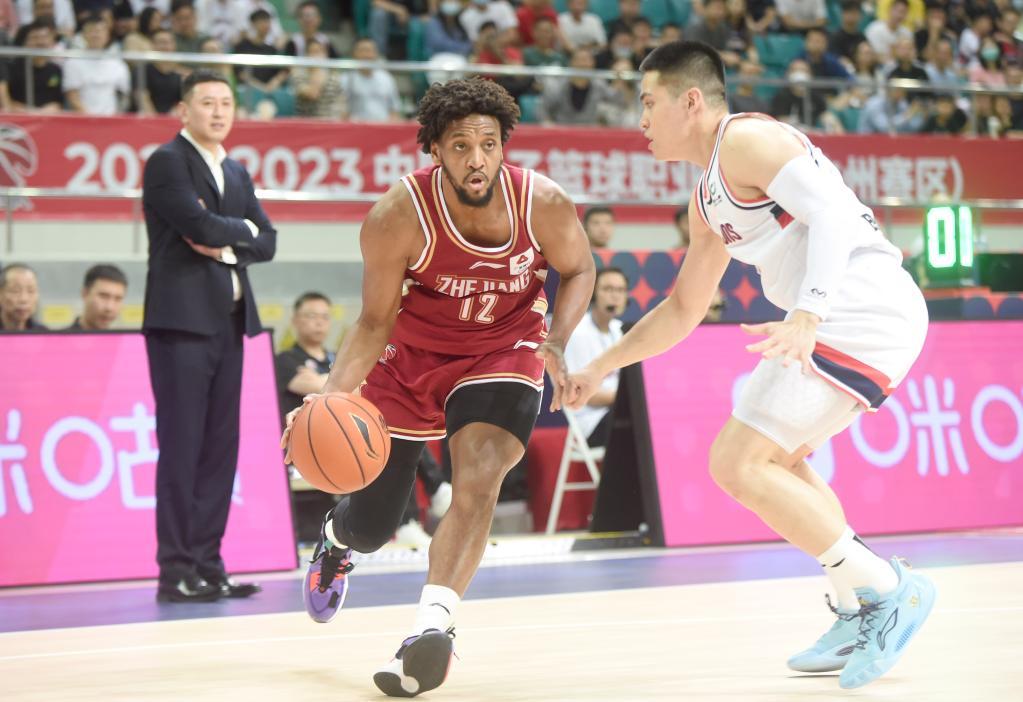 尴尬至极！浙江3外援半场15投1中，合砍2分

北京时间5月13日，CBA联赛总