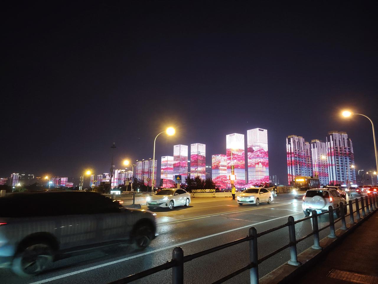 电车续航有望超过1000公里 电车续航超过1000公里不再是梦！2025年起半固