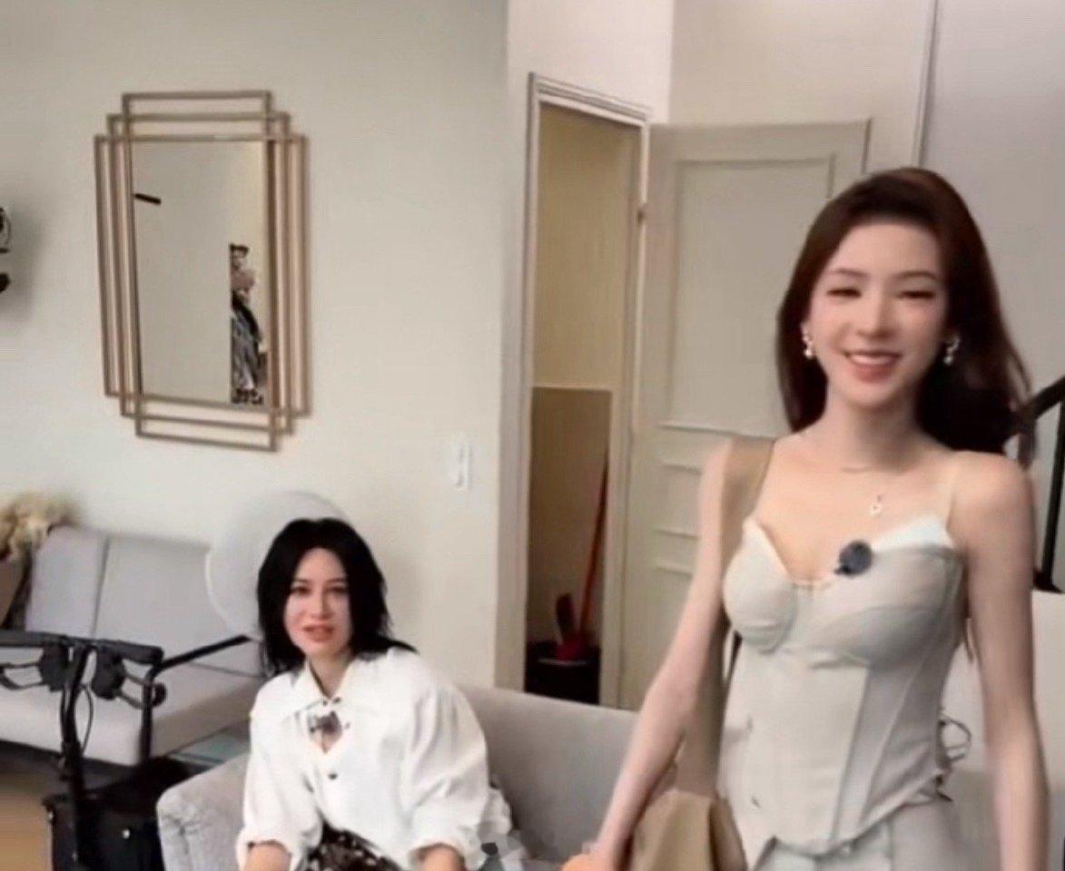 张予曦秀肌肉颜安曝尚雯婕体重巴黎合伙人天呢，姐姐太美了！被张予曦的反差魅力征服！