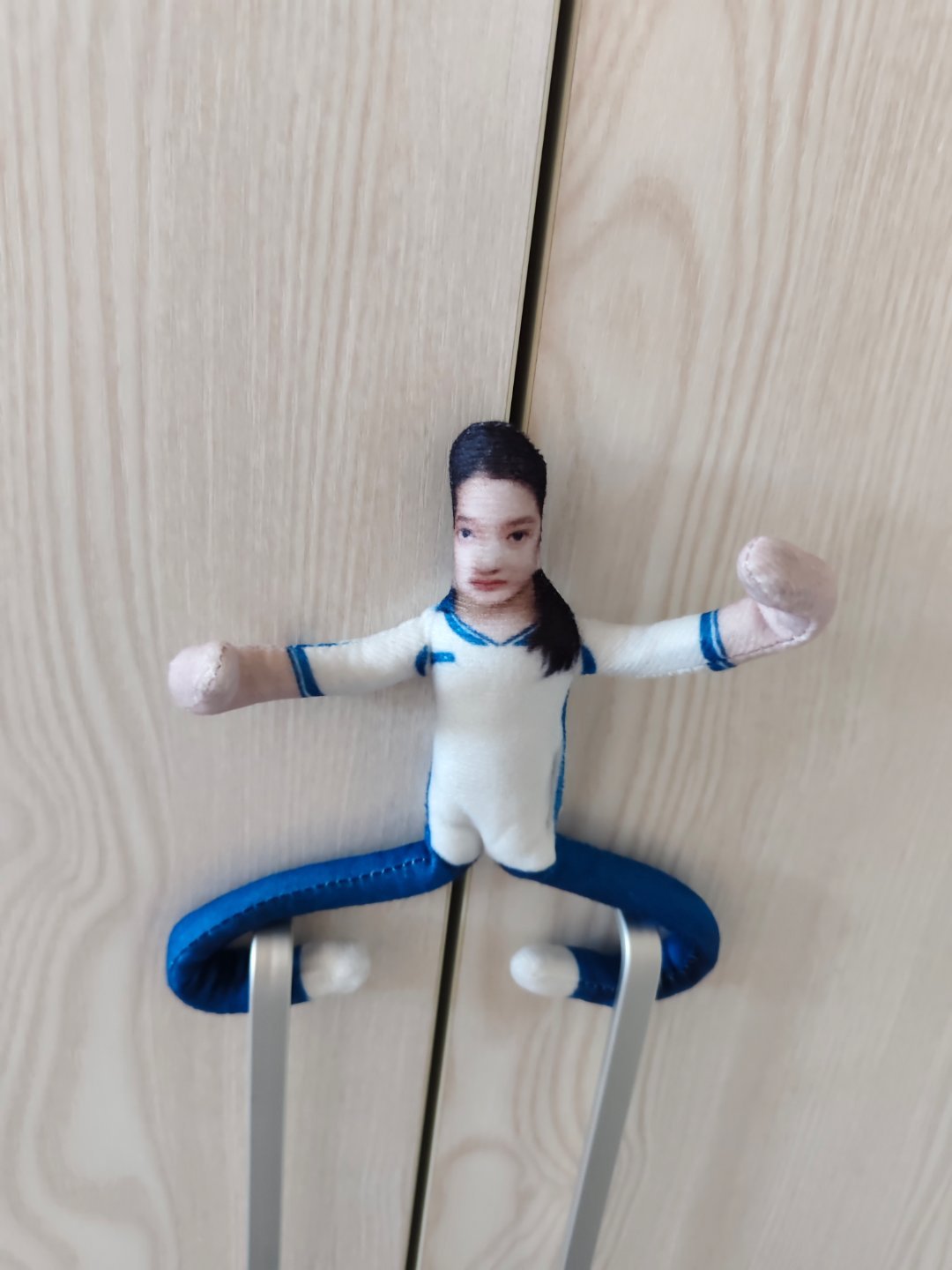 晴也守门员来的关晓彤晴也