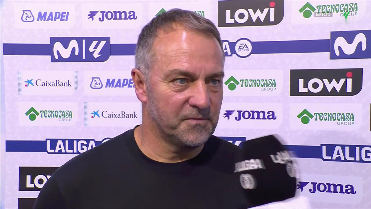 你更希望下周赢得联赛冠军，还是在国家德比中？弗利克：“正如我之前所说：我们专注于