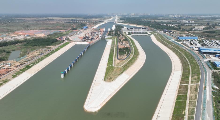 #2023网聚美好安徽##一江春水向北流#【蜀山复线船闸上下闸首即将封顶】9月2