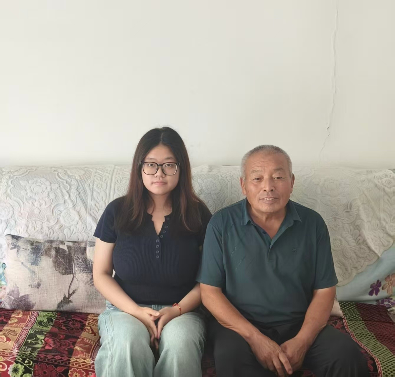 秦岭笑谈红色实践 初心传承译承兵脉 黄河寻根【译承兵脉・以译传声：对话老兵，探寻