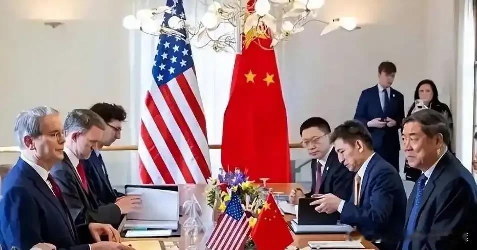 中美关税暂停90天！中国外贸“抢出口”狂潮来了？
 
2025年8月4日，商务部