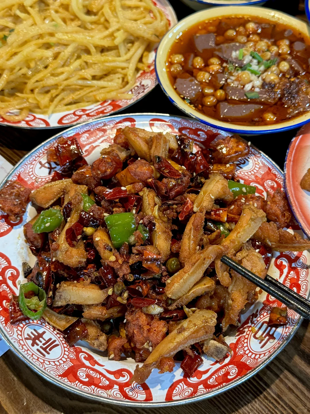 唯一缺点：在下沙。。。。。。🥲🥲
