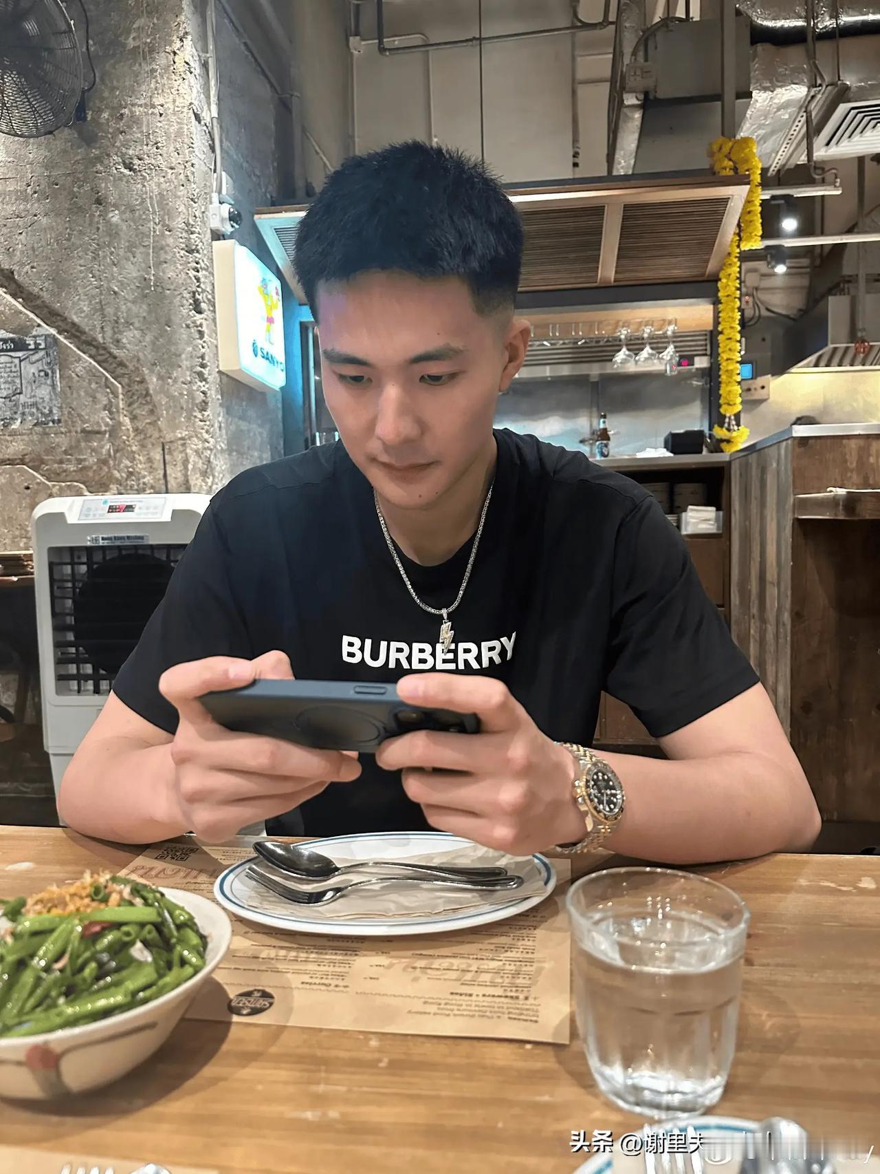 广东近5年最好补强锋线机会摆在眼前，朱芳雨能不能把握住，杜锋得朱松玮如同曹操得典