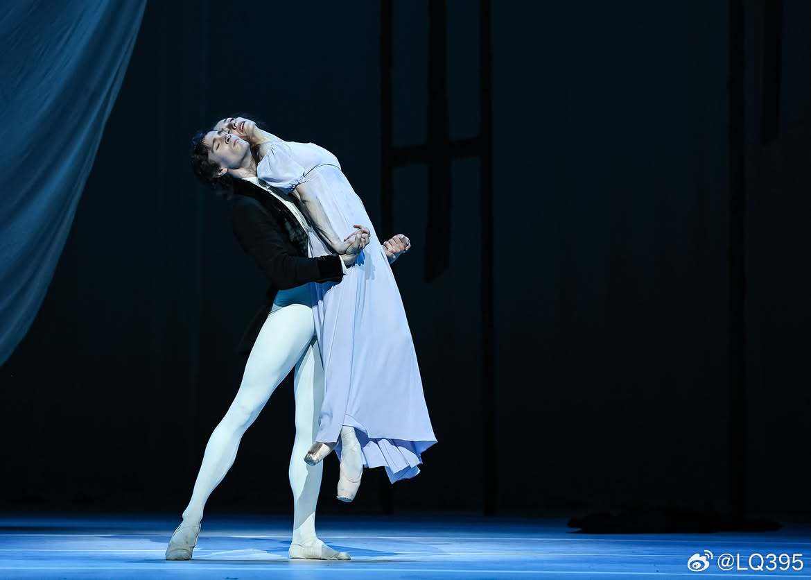 英皇Marianela Nuñez和William Bracewell的“Mar