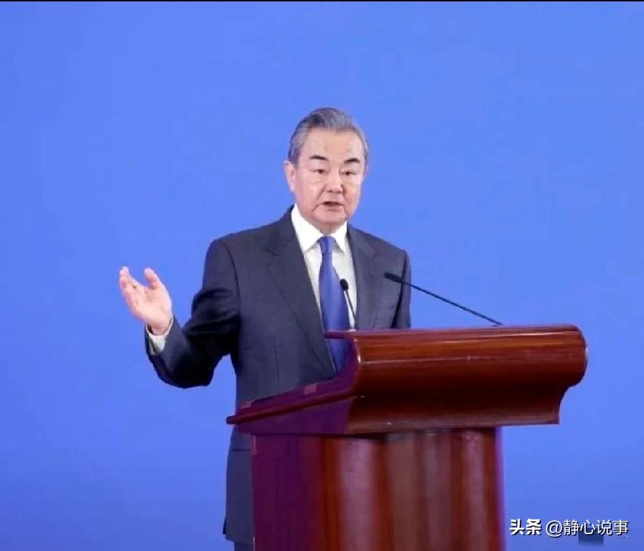 荷兰新政府成立后主动与中方沟通，3月13日中荷两国外交部门举行通话。荷方明确表示