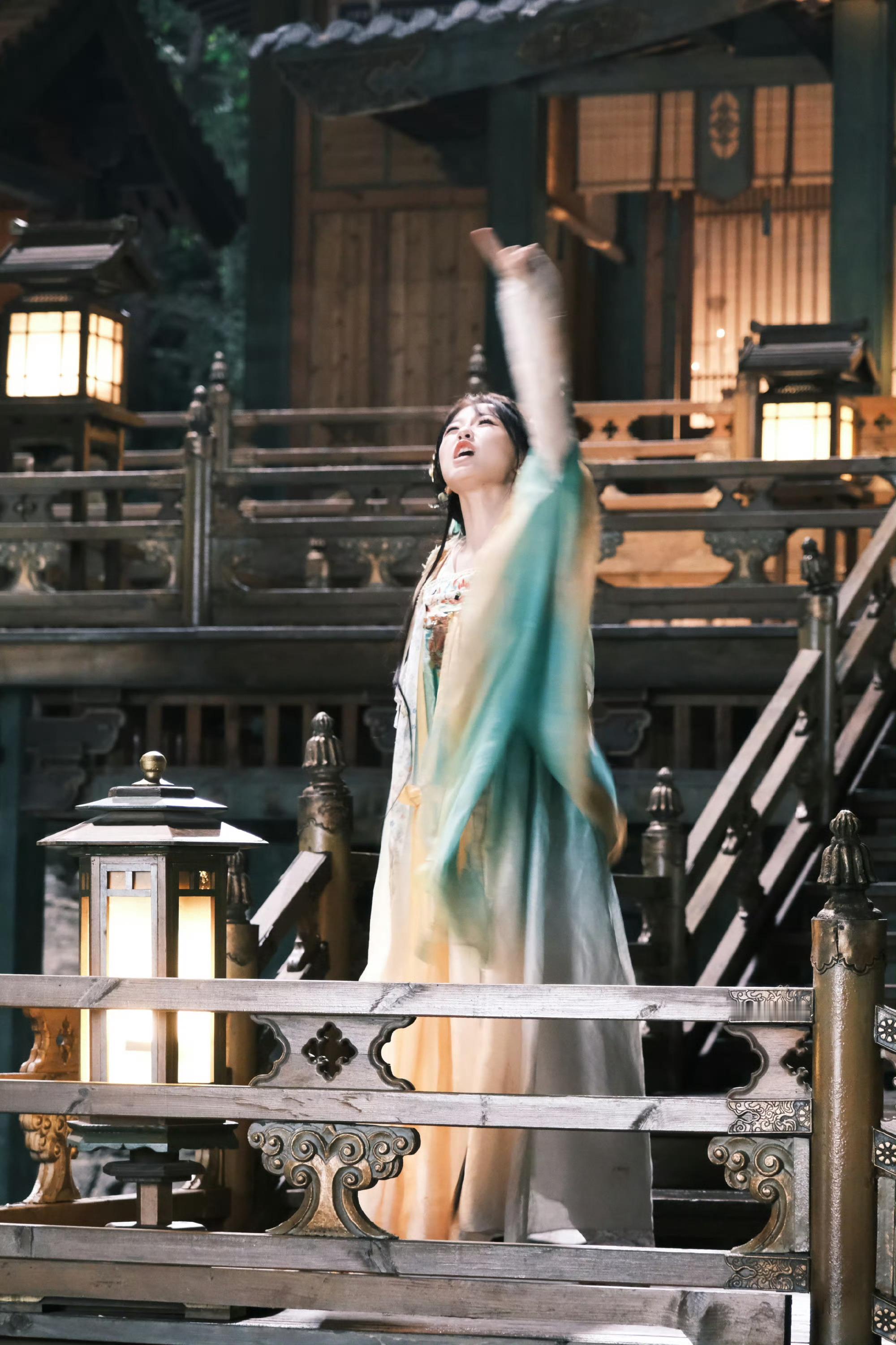 抽象小人凌妙妙被雷劈实录哈哈哈哈哈哈哈哈哈哈#永夜星河# ​​​