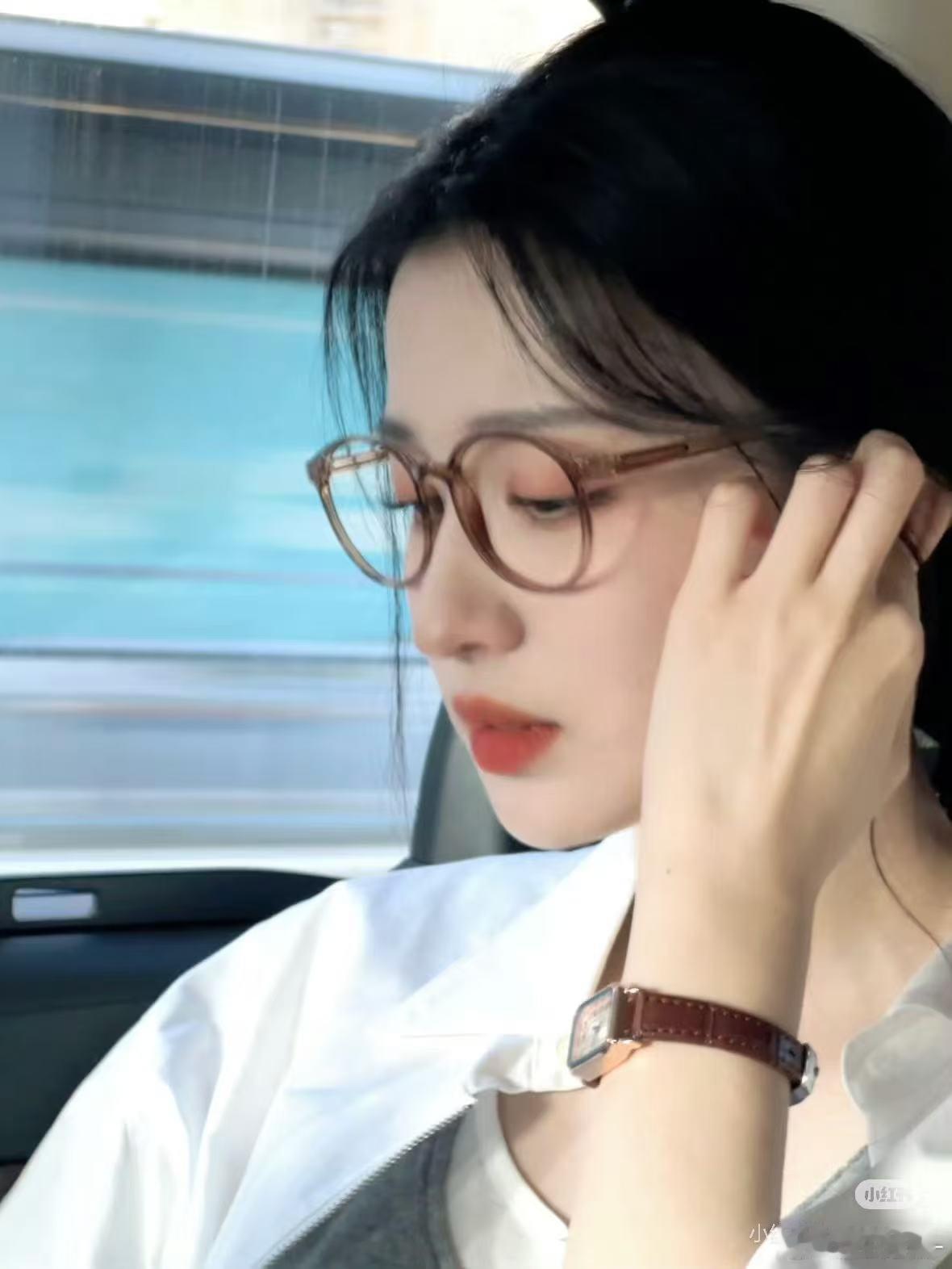 吾妻晚音 我叫张三 看成何体统很难不爱上女主😭尤其是最新一集，能感受到庾晚音灵