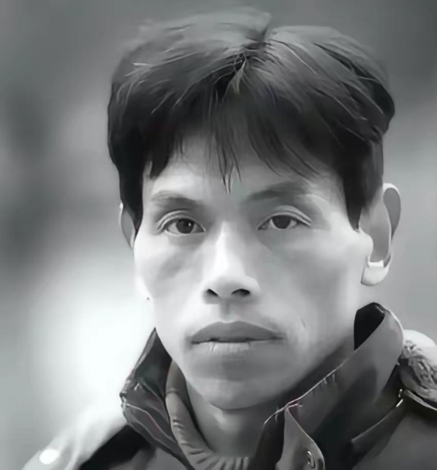 被骂十年“软饭男”，靠捡垃圾画画，如今一幅卖 130 万：那个湖北农民的逆袭，看