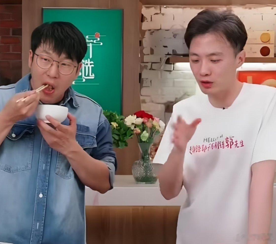 东方甄选正在变成普通直播电商 其实能感觉到，现在带货直播和以前比整个节奏和风格是