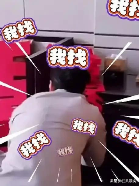 吴彦祖，登上热搜！不过，不是因为颜值，而是因为送外卖。

3月11日，吴彦祖在杭