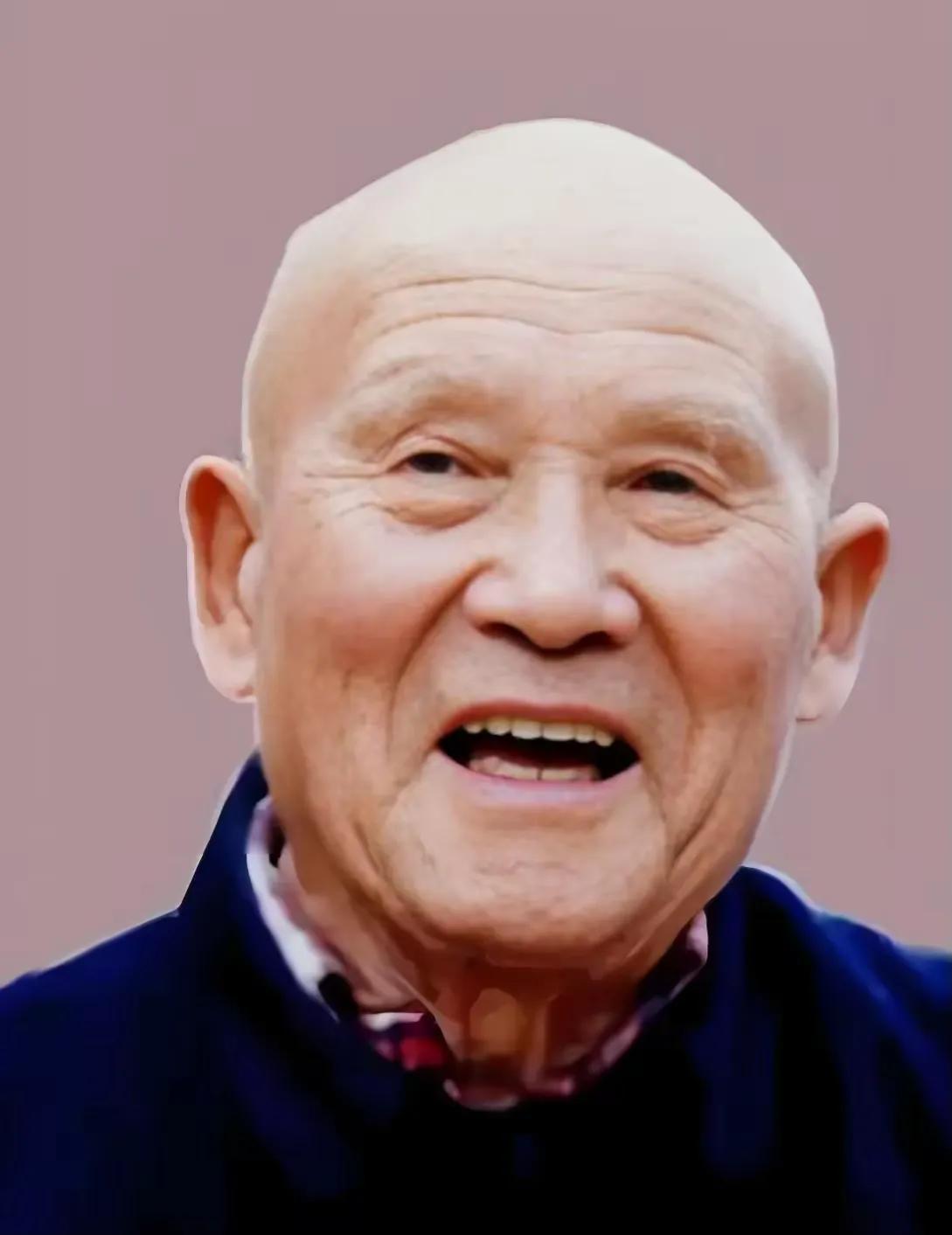 他是中国最长寿的老红军，没有之一。47岁参军，63岁才娶上媳妇，66岁当爹，一口
