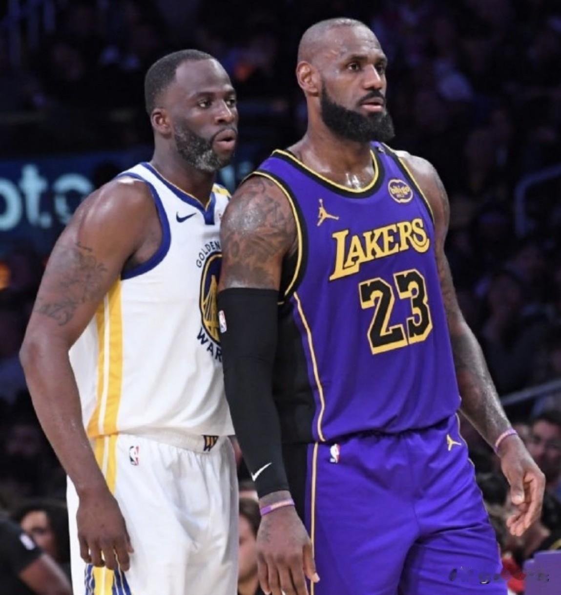 格林承认招募詹姆斯
NBA要说口才溜的，格林绝对得算一位，当年杜兰特就是靠他的三