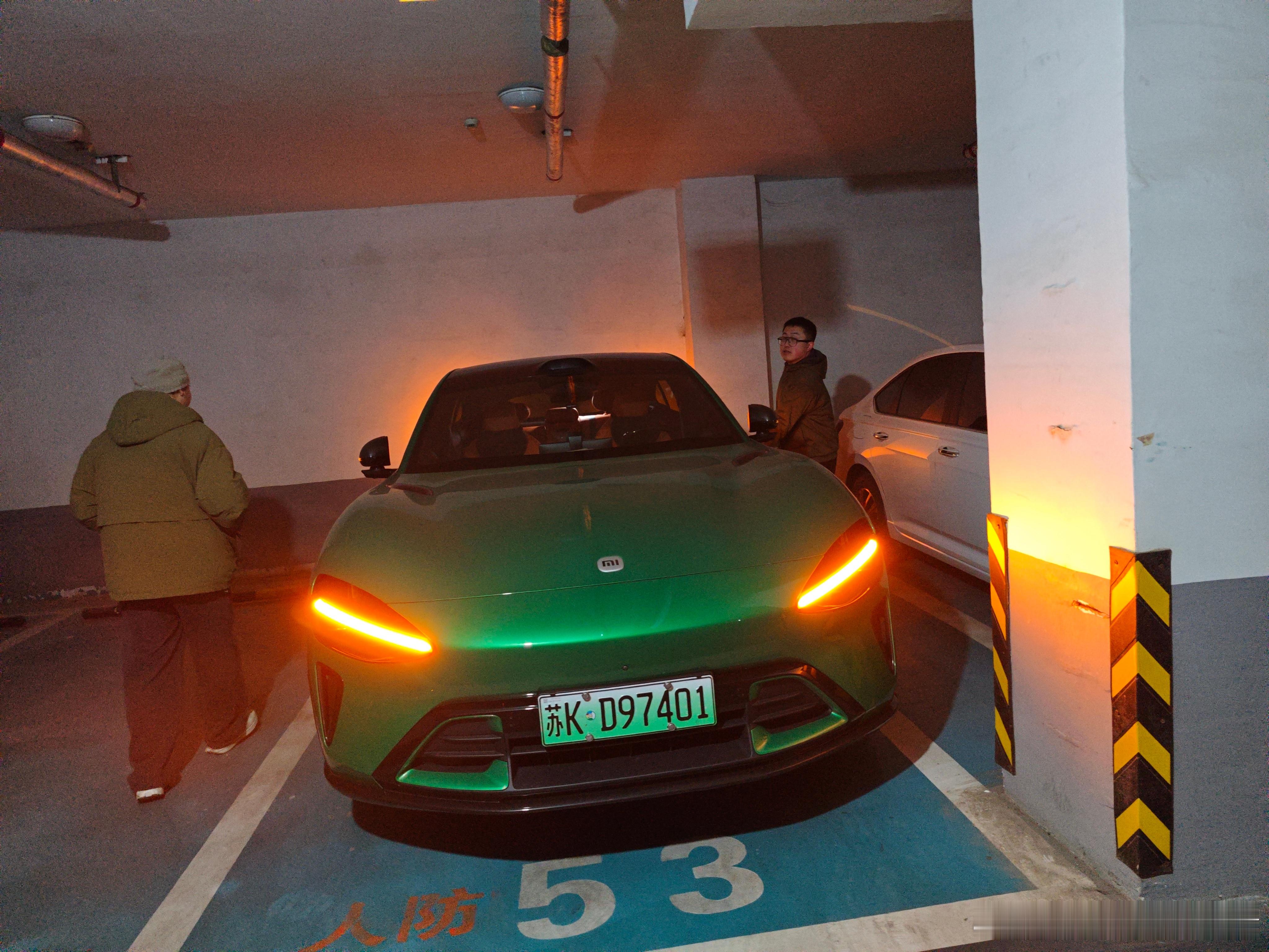 坐上回望的YU7了！！ 