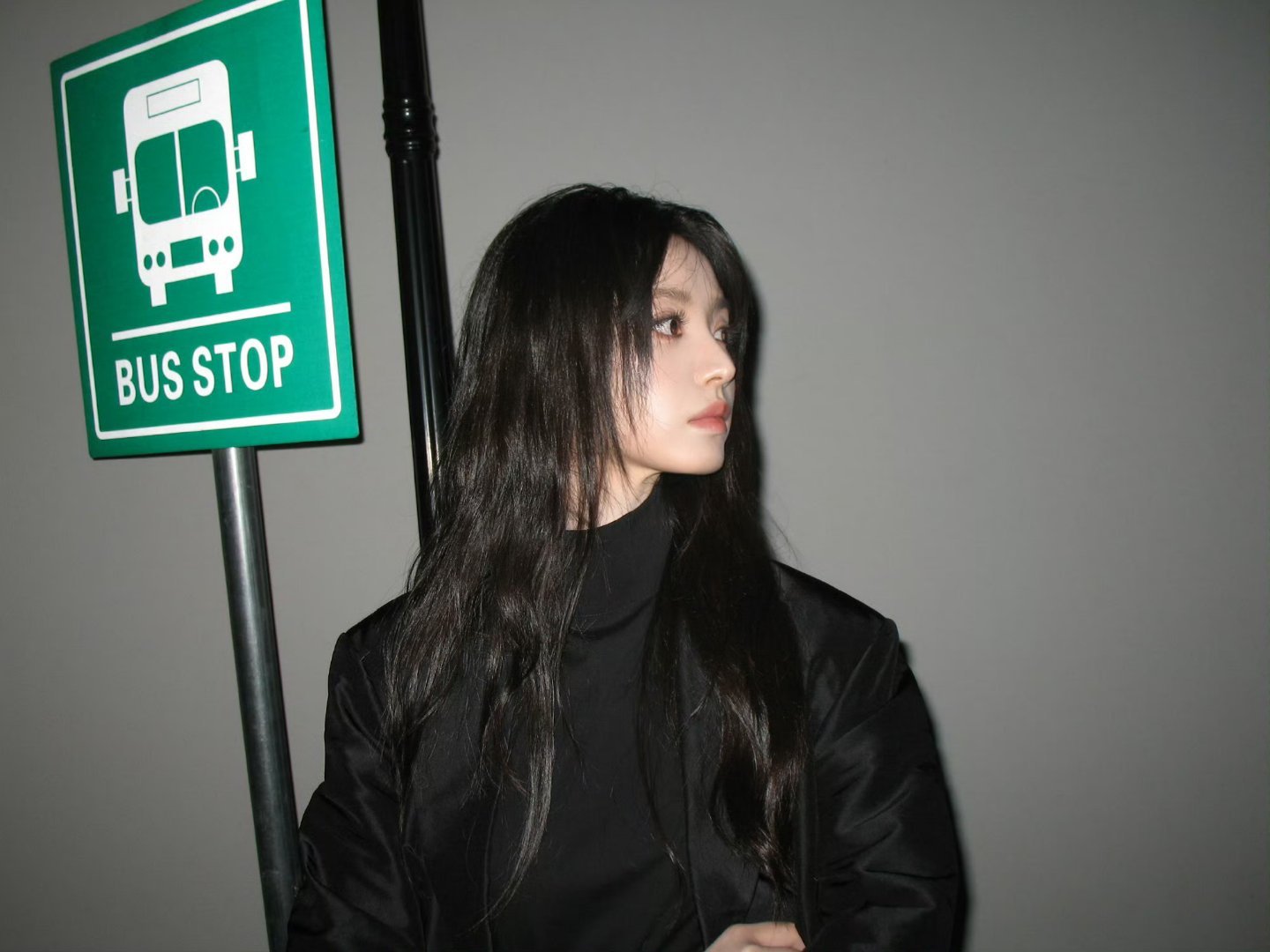 田曦薇西装露额头此女的高智感实在是太满了