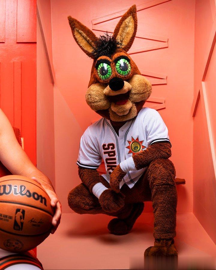 周末愉快各位[酷] ​​​