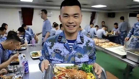 24头猪，仅够山东舰一天。没听错，不是一个月，不是一周，是一天。3000多号人，