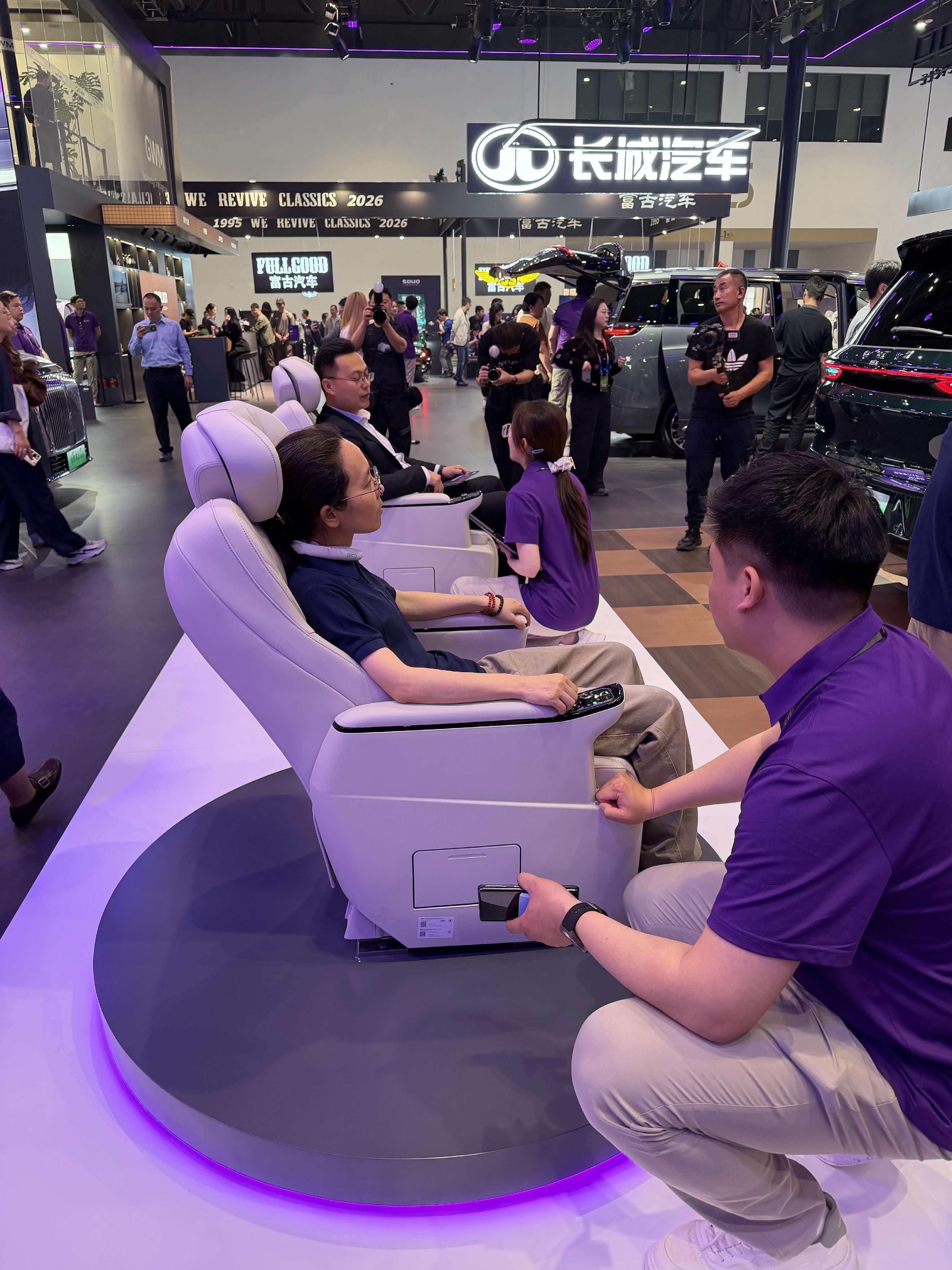 北京车展最火的MPV魏牌高山，已经连续7个月夺得新能源MPV销量冠军，而且高山销