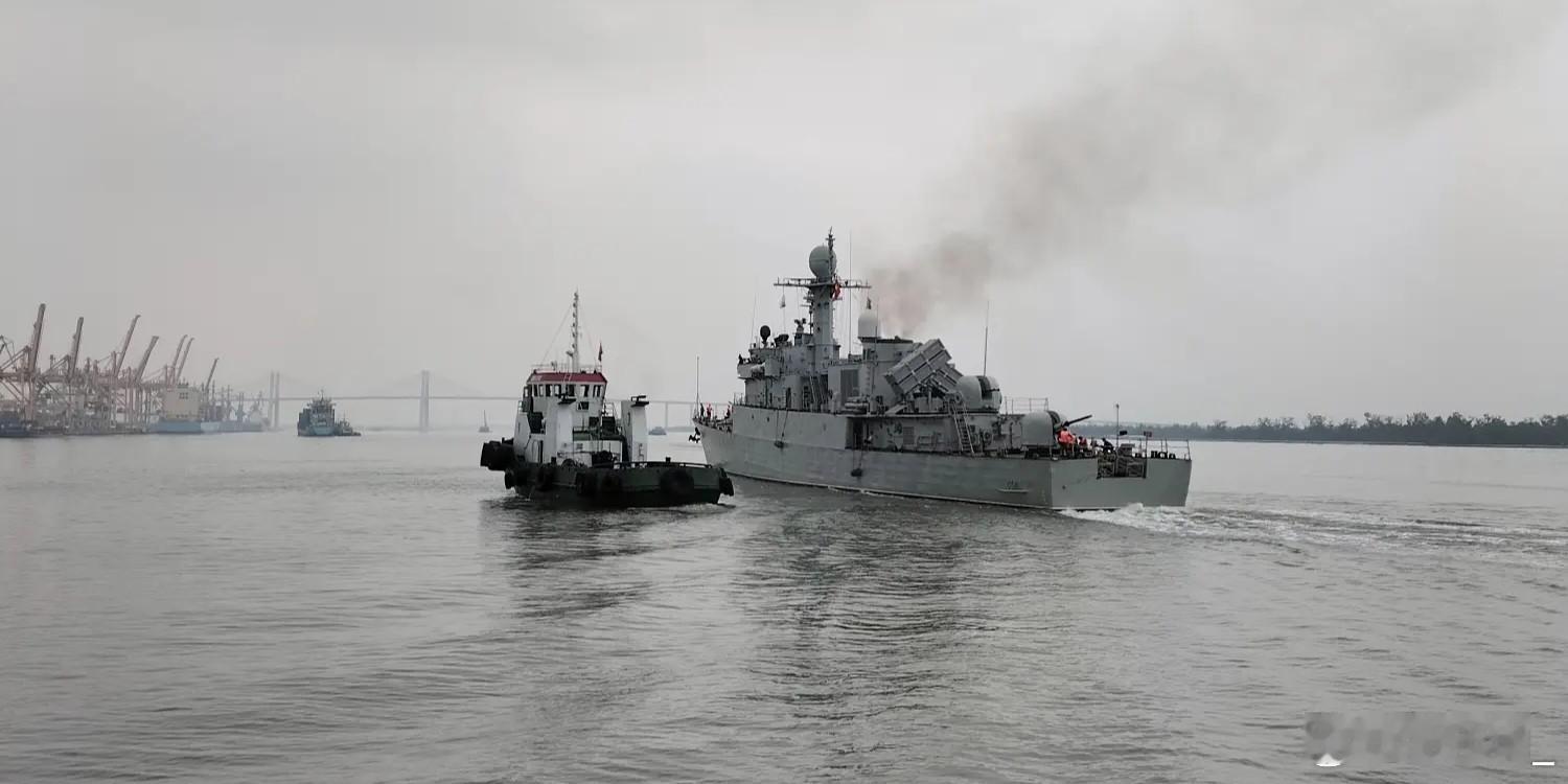 越军一艘浦项级轻护离厂试航，已加装越南自造的VCM1M反舰导弹：网页链接越军动态