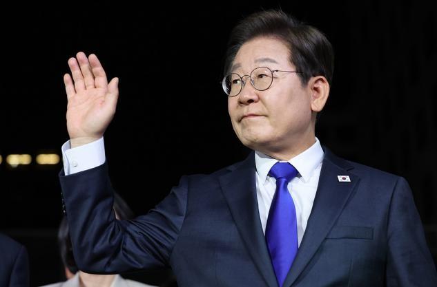 九三阅兵外宾阵容创高！韩终于给出访华答复，这种敷衍中方根本不需要。今年的阅兵阵容
