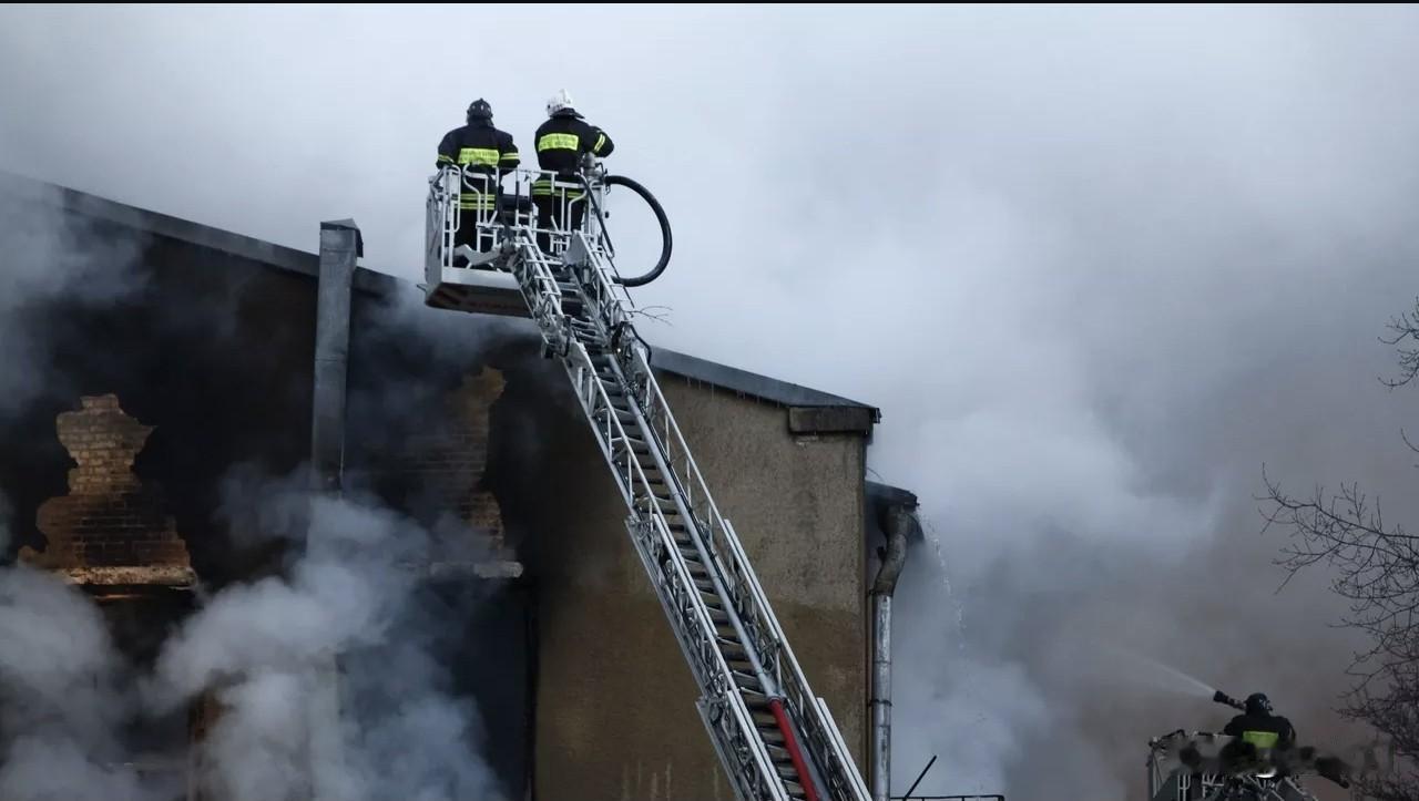 12月5日 据俄罗斯新闻社报道，地区特别工作组报告称，乌克兰武装部队无人机袭击破