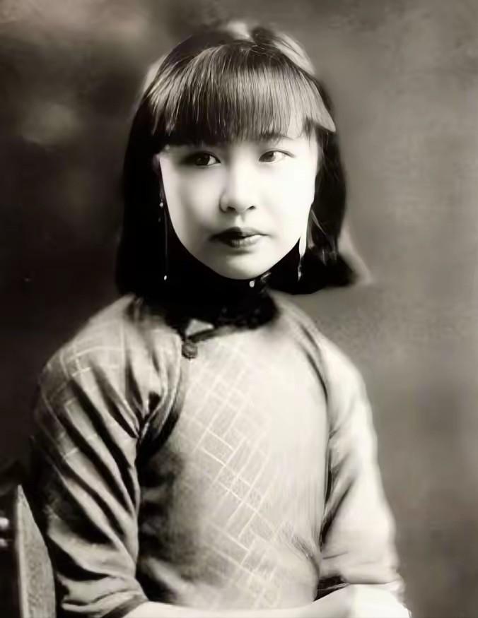 1984年，一名女环卫工突然收到一笔30亿巨款，当得知这笔巨款的由来后，她决定拿