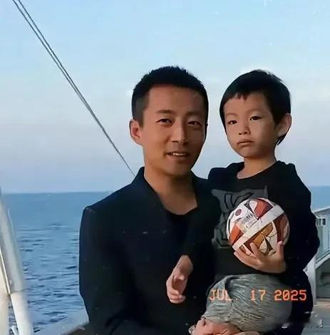 大S走了以后孩子们的日子渐渐没了隐私网友老盯着俩孩子说三道四连牙长得直不直都要议