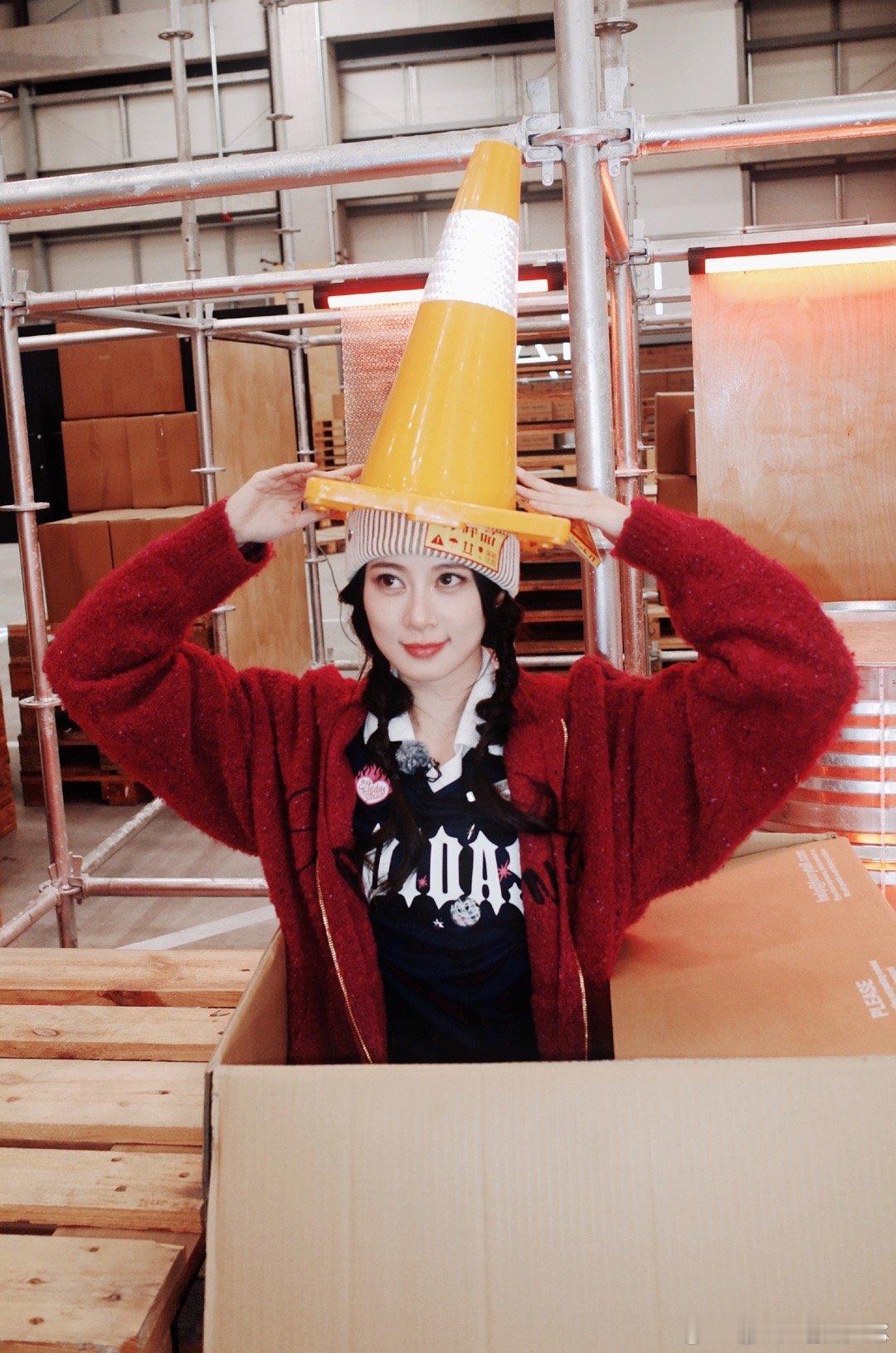 又甜又好笑，合伙人里这段互动我能循环一百遍赵昭仪三个字让颜安破防合伙人