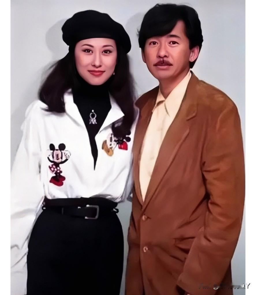 1983年，林子祥与叶倩文在香港，留下的美好瞬间。那时林子祥36岁，玉树临风。叶