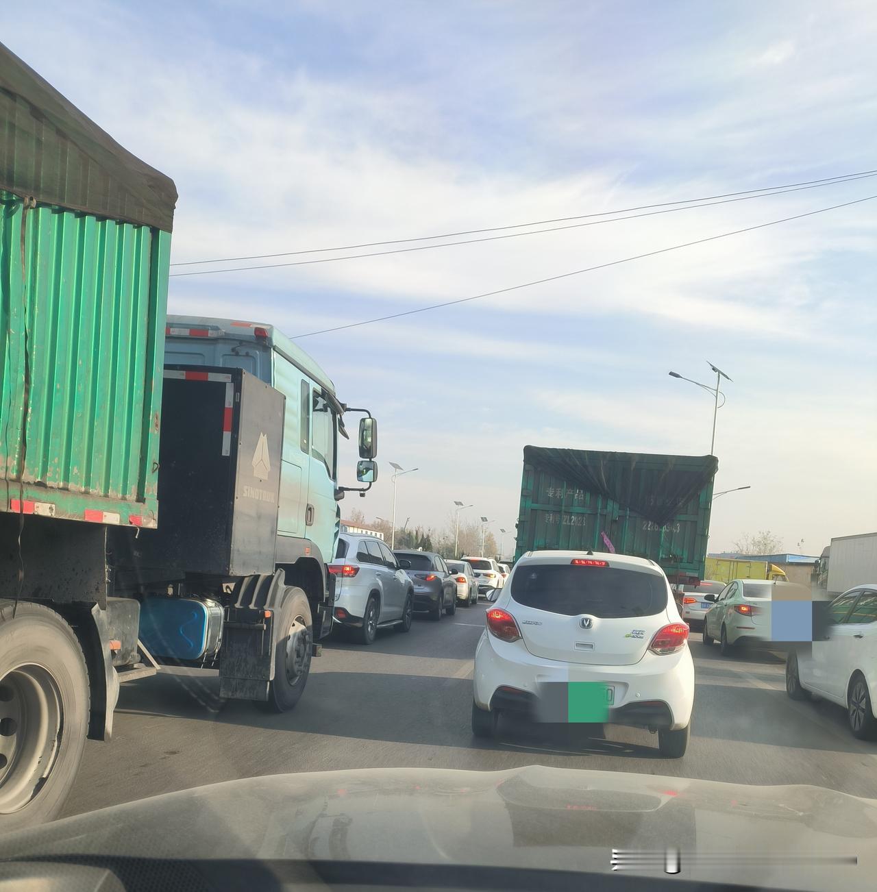 农历十月，寒风渐起，冬天正式来临，于是人们也想起逝去的亲人，是不是也冷了？该加衣