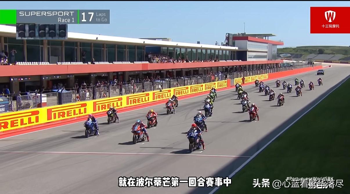 一直都没搞明白，在这种世界顶级机车赛事比赛开始前，为什么所有的赛车手都不在同一条
