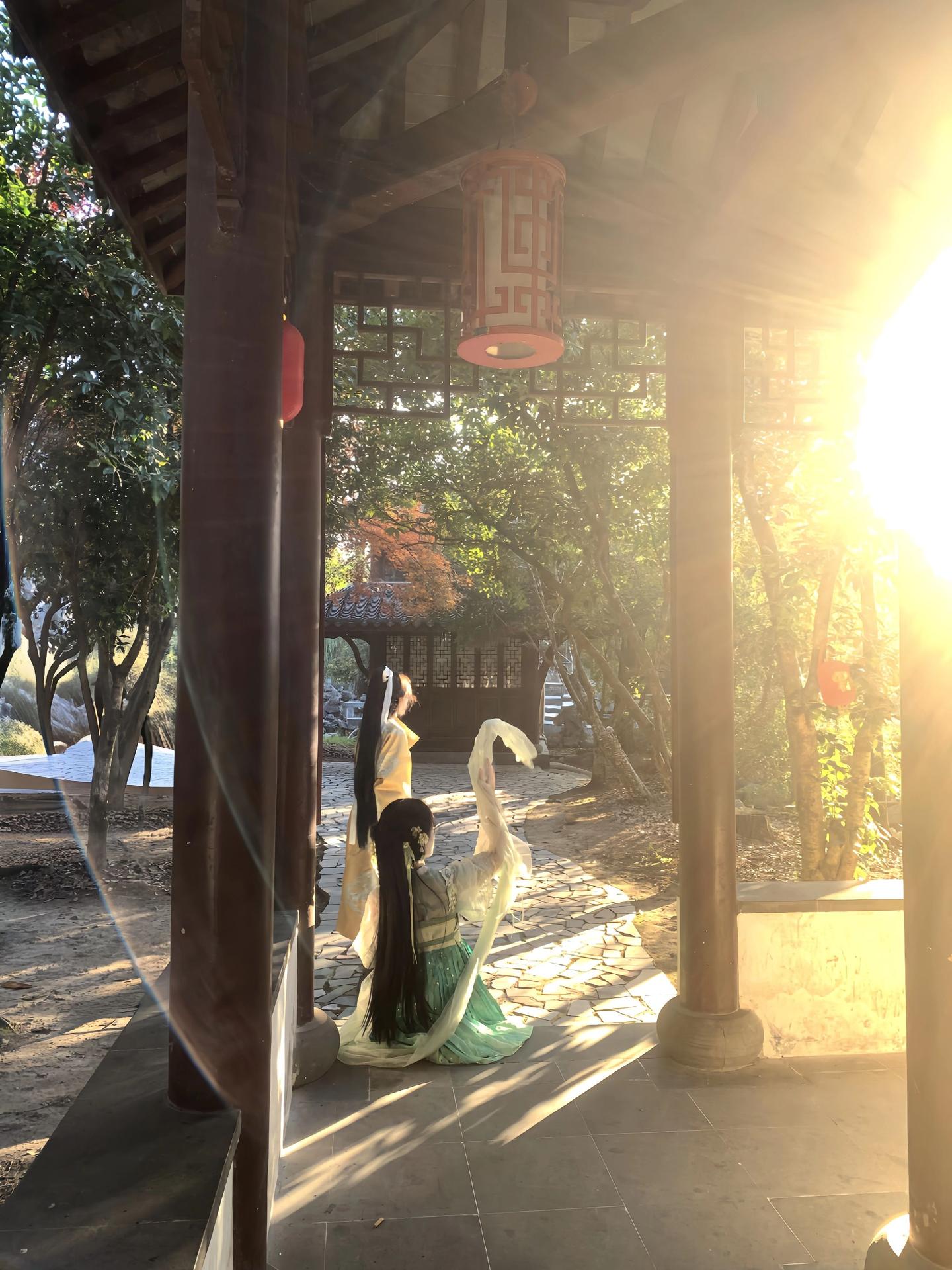 风有约，花不误，岁岁如此，永不相负