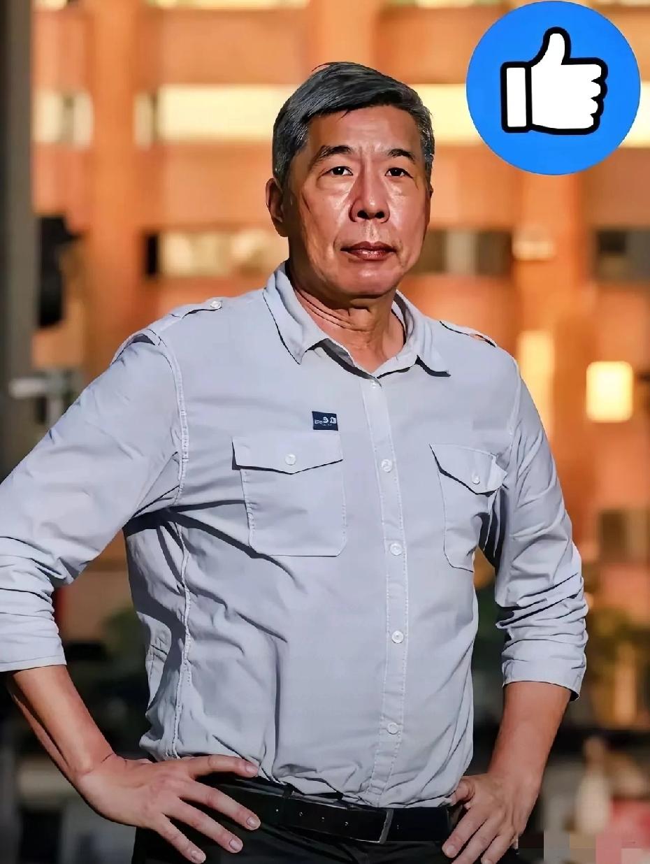 刚才刷到视频，洪秀柱接受采访聊起了张亚中。​
她觉得张亚中特别有学问，口才也好，