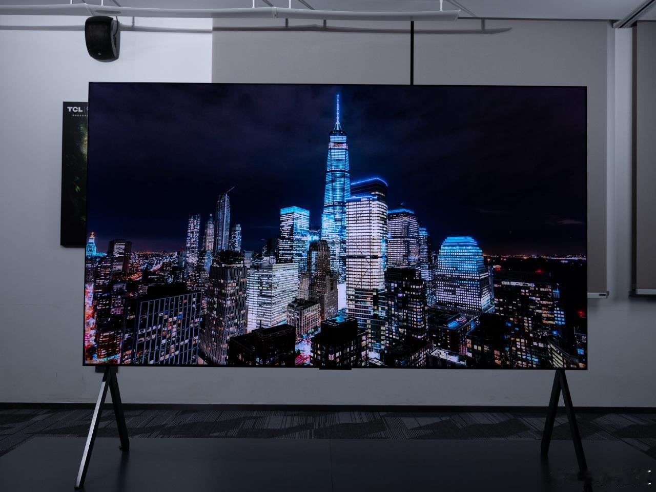 TCL Q10M Ultra电视屏幕实力太能打了，拥有100% BT.2020高