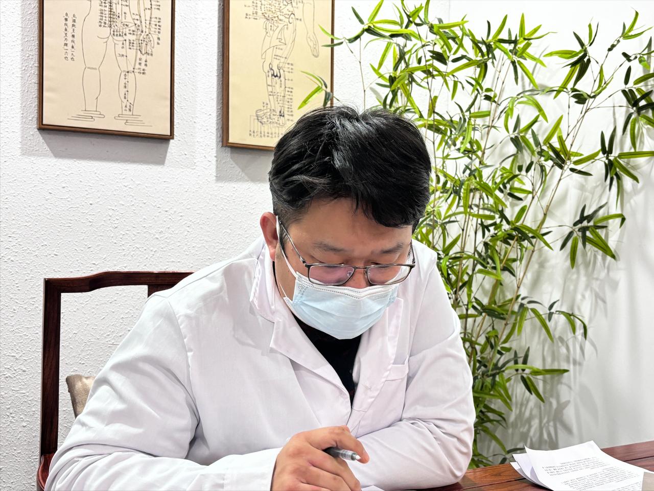 冠心病，把这两个地方摆平了，你就不用担心了！
调理气滞血瘀型轻症冠心病，中医有一