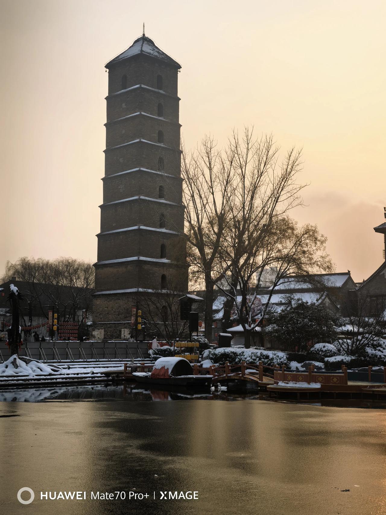 大学放假了，学生回家了。大学生回家第一件事应该干什么？
为什么问这个问题？源于我