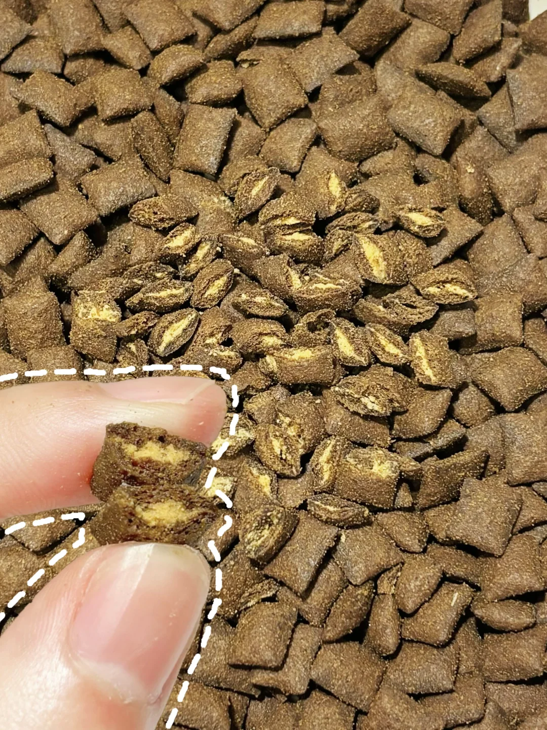 现在猫粮也太卷了吧😅还有泡芙猫粮