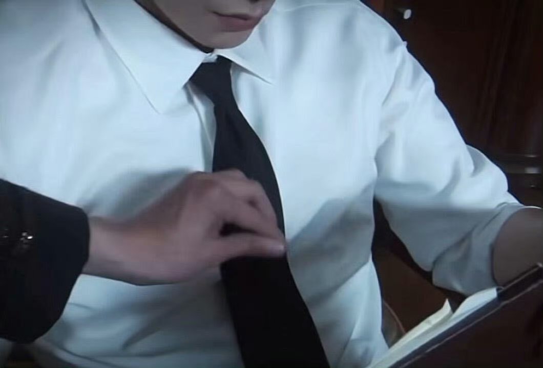 丁禹兮被凝视感刷到丁禹兮新物料直接愣住，所谓被凝视感真的很玄妙，不用夸张动作表情