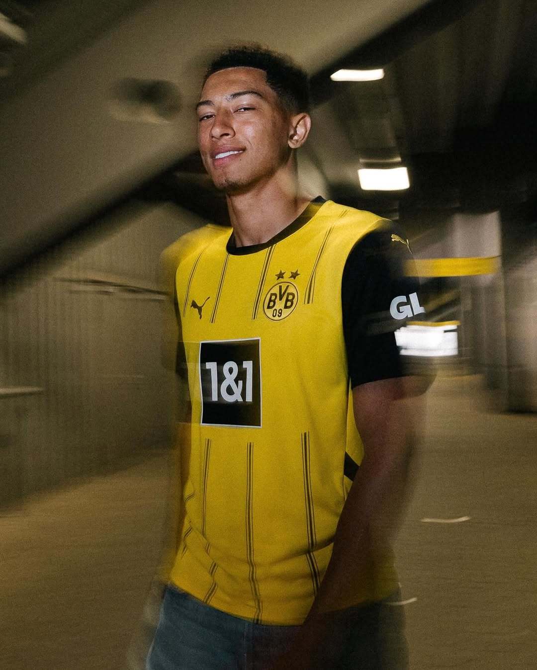 📆1年前的今天💛🖤英格兰中场乔布·贝林厄姆正式加盟多特蒙德，签约至2030