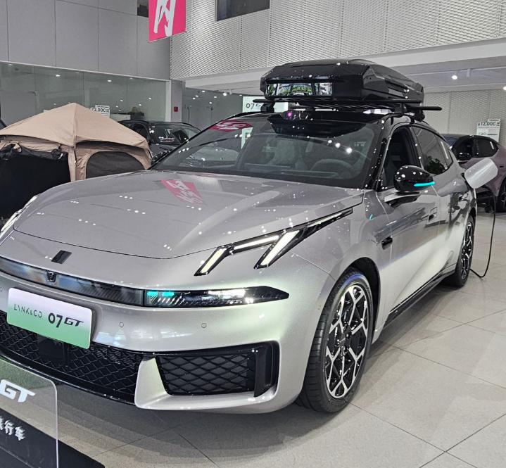 领克07GT，年轻人的第一台"GT"靠谱吗？
先泼一盆冷水：领克07GT严格来说