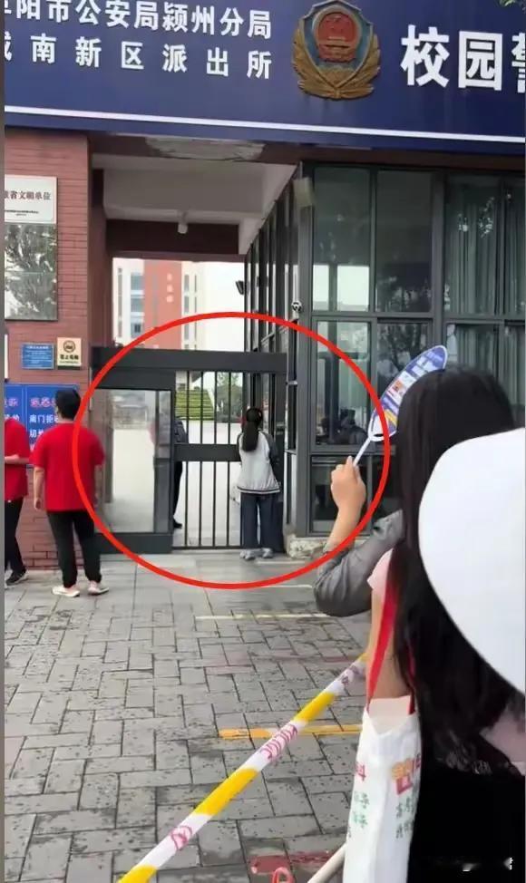 [作揖]陪孩子参加完今年的高考，关注到一些高考迟到的新闻，还有一个就迟到了一分钟